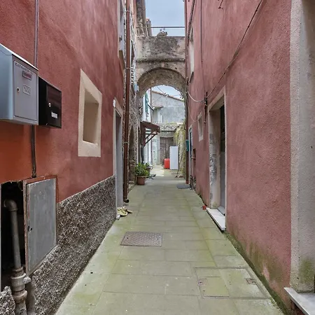 Al Castello Valeriano Lunense