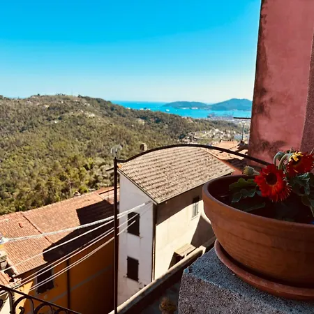 Апартаменты Al Castello Valeriano Lunense